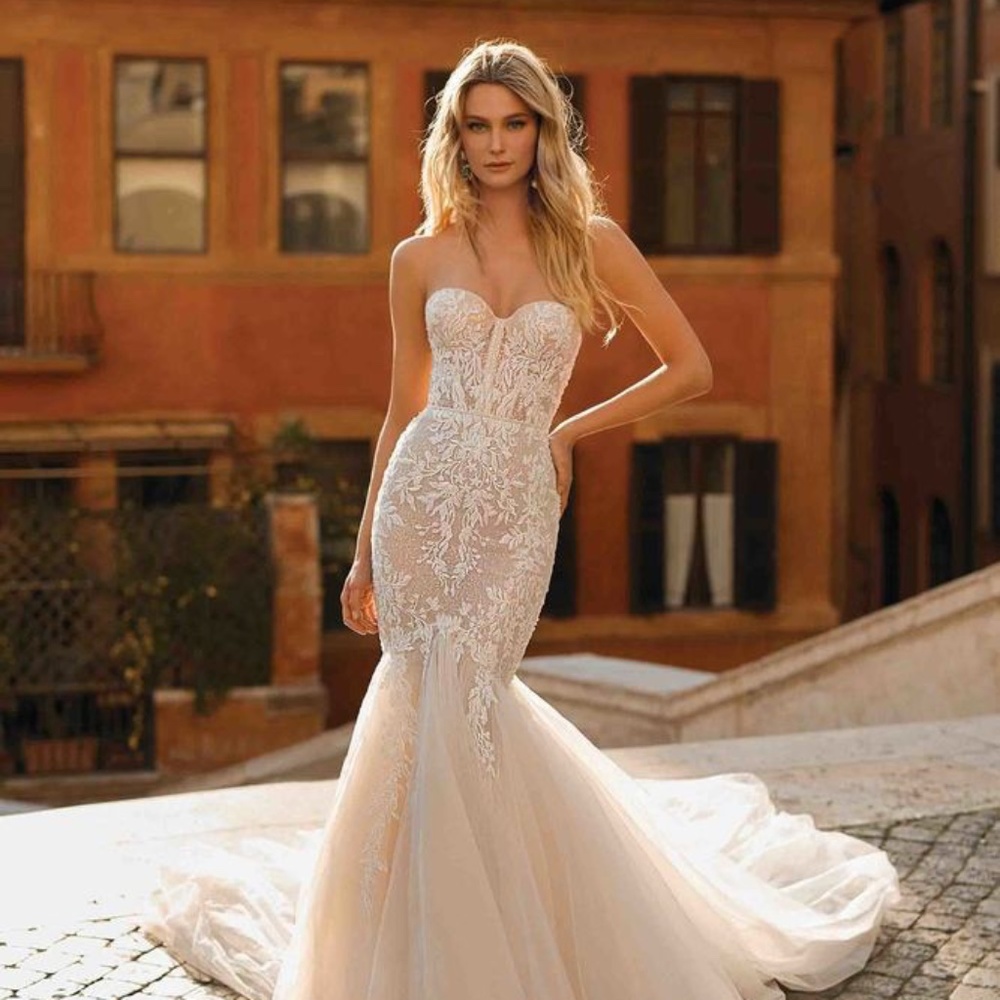 NEW Berta Wedding Dress